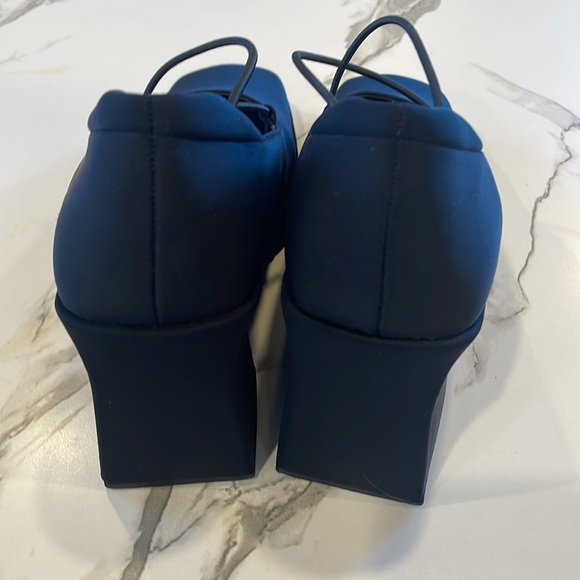 Kenneth Cole Reaction, Square, Navy Blue, Mary Janes, Wedge, Size 7 1/2 - Picture 3 of 12